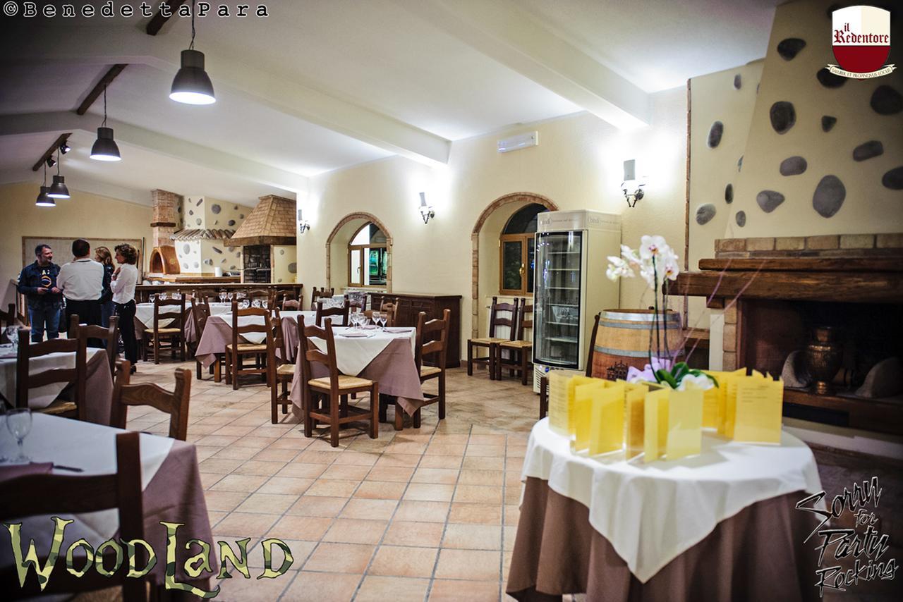 Il Redentore Bed & Breakfast ร็อกกา ดิ ปาปา ภายนอก รูปภาพ